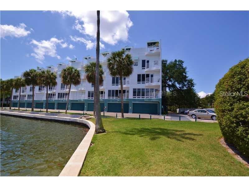 4950 BAYSHORE BOULEVARD UNIT 28
