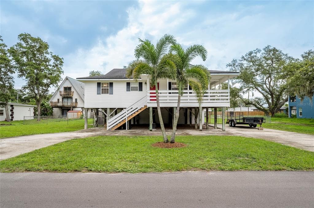 12055 MURRAY AVENUE LARGO, FL 33778