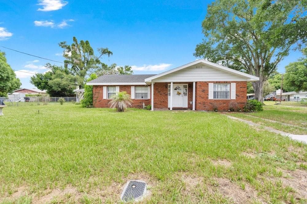 132 ANARECE AVENUE AUBURNDALE, FL 33823