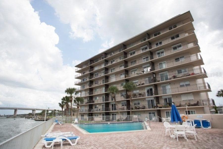 101 N RIVERSIDE DRIVE UNIT 2020 NEW SMYRNA BEACH, FL 32168