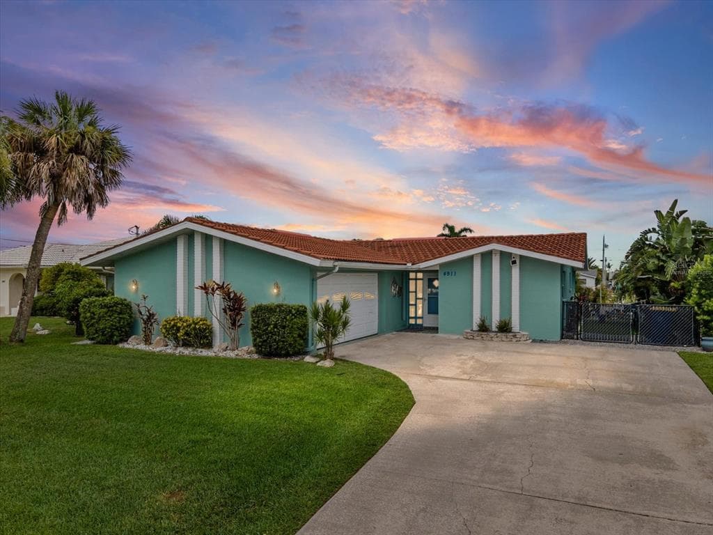 4911 POMPANO DRIVE NEW PORT RICHEY, FL 34652