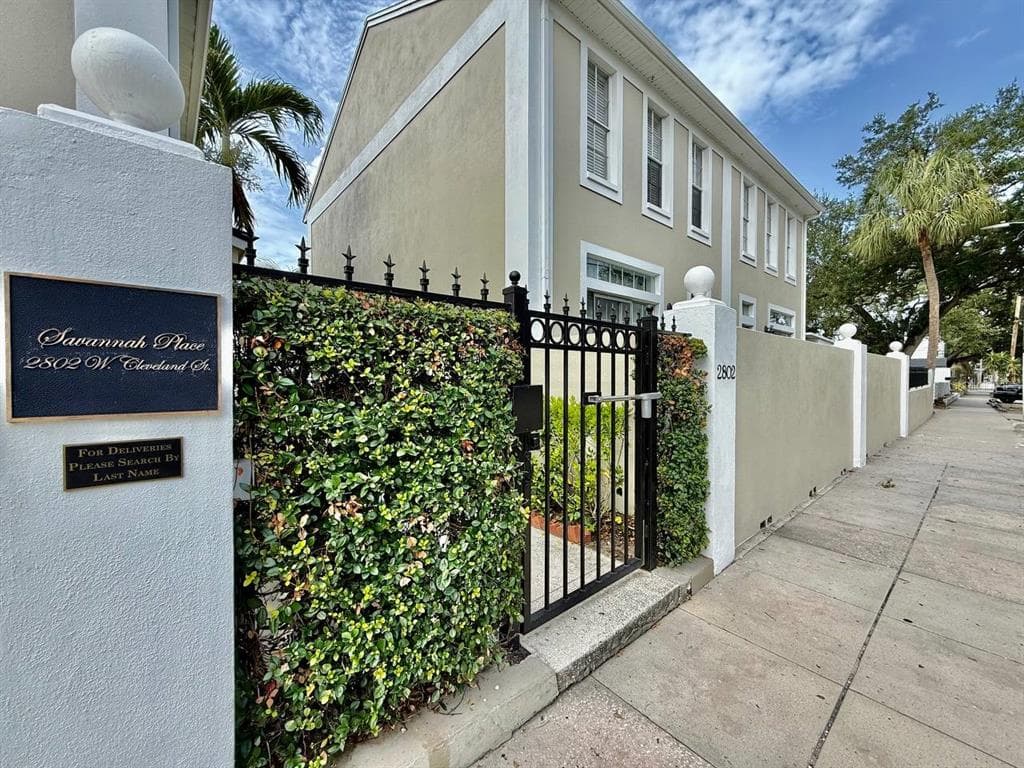 2802 W CLEVELAND STREET UNIT L TAMPA, FL 33609