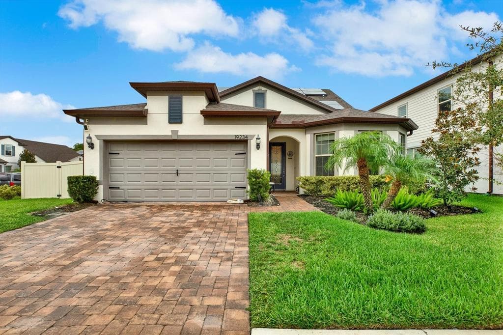 19234 MOSSY PINE DRIVE TAMPA, FL 33647