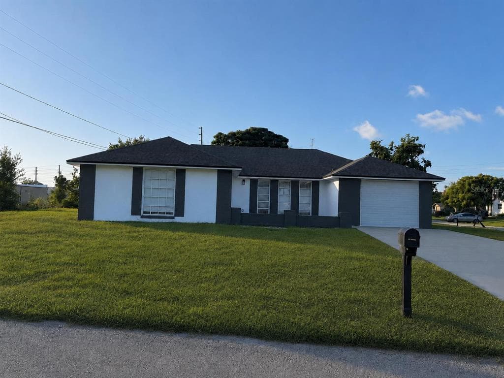 7035 PALISADE DRIVE PORT RICHEY, FL 34668