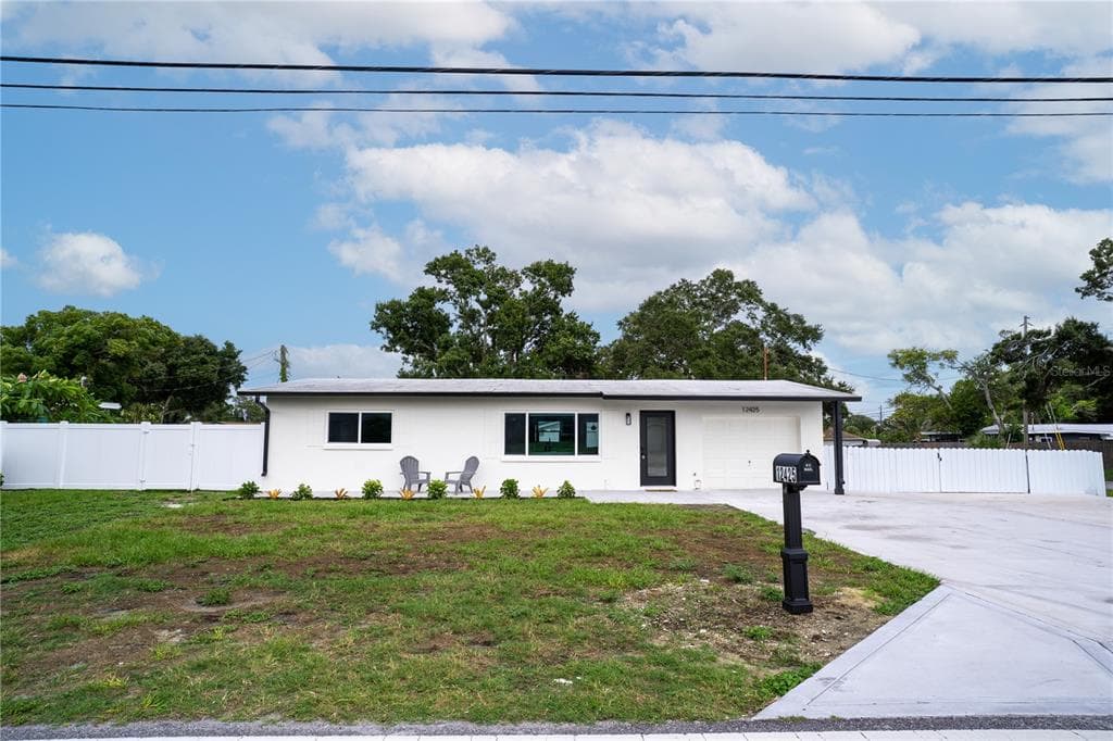 12425 RIDGE ROAD