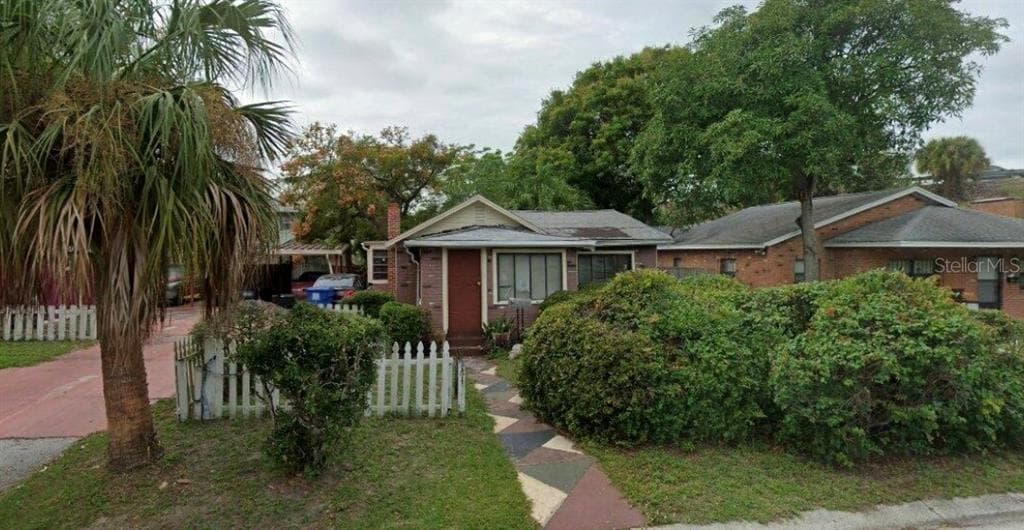 1123 29TH STREET S ST PETERSBURG, FL 33712
