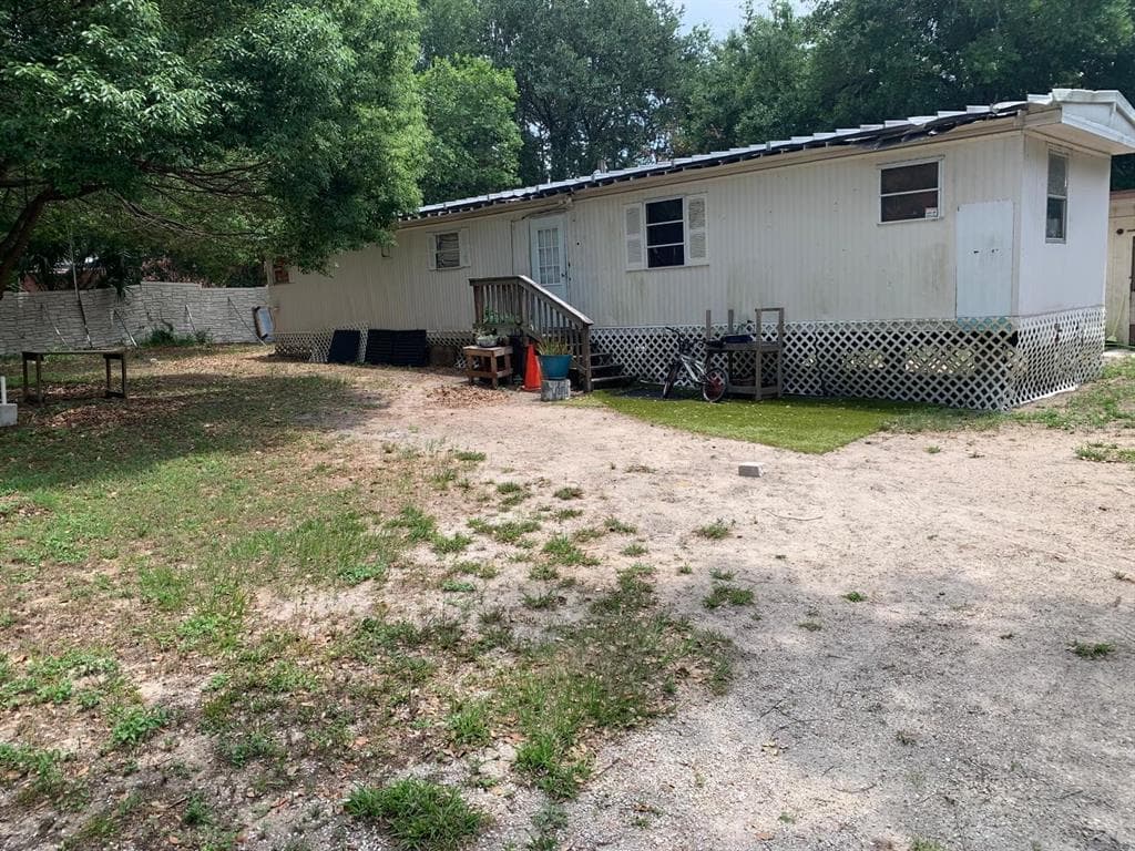 10803 TUCKAWAY DRIVE
