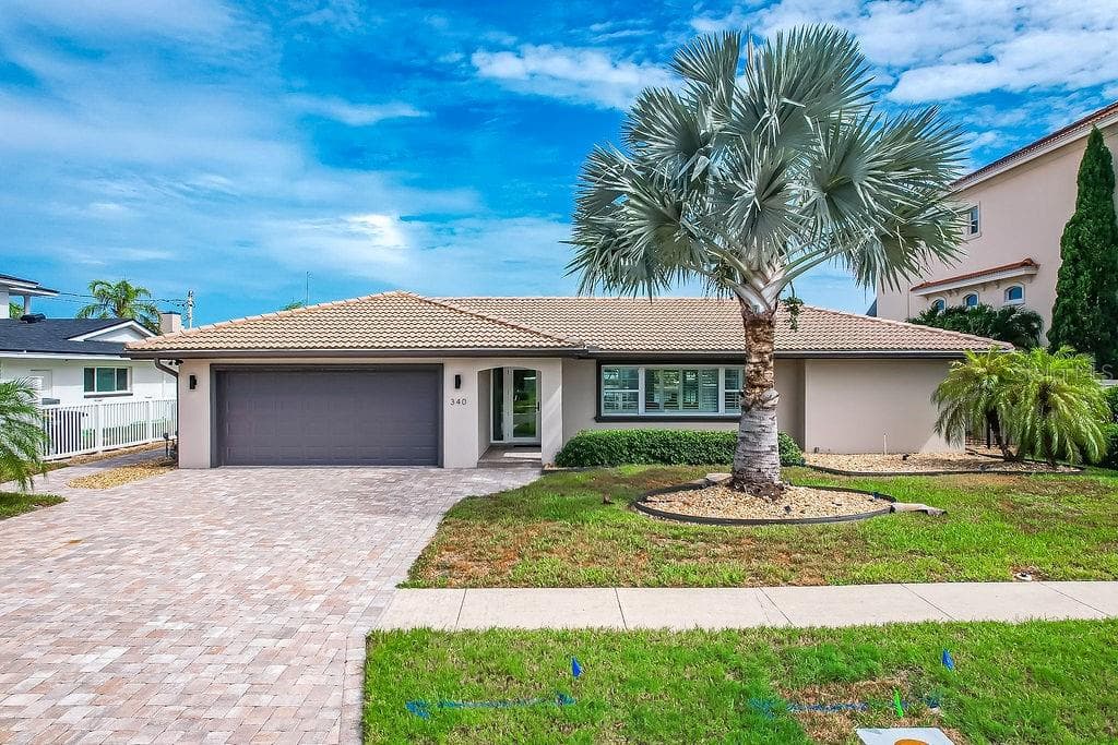 340 PALM ISLAND NE CLEARWATER BEACH, FL 33767