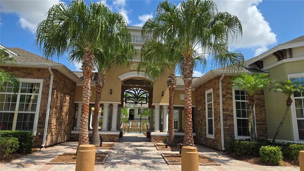 10021 COURTNEY PALMS BOULEVARD UNIT 303