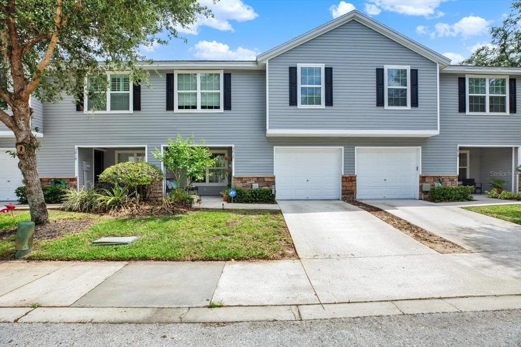 3017 MOJAVE OAK DRIVE