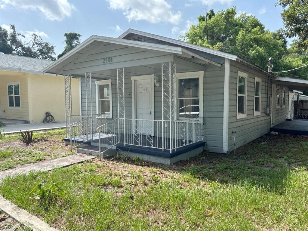 2101 E ELLICOTT STREET TAMPA, FL 33610