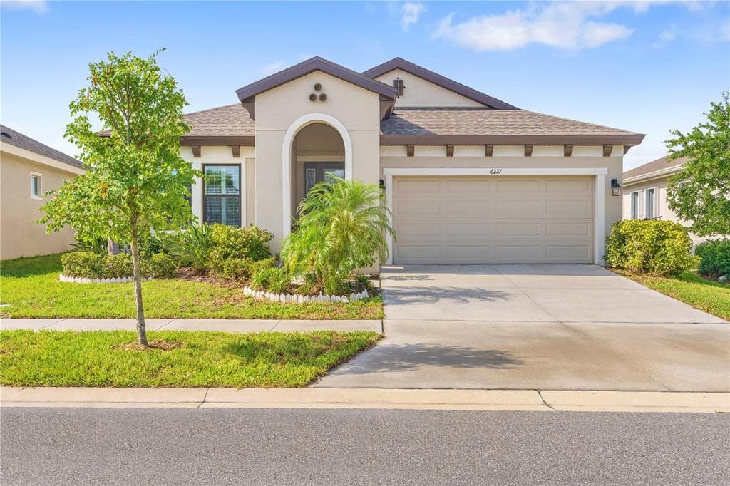 6227 GOLDEN NETTLE DRIVE APOLLO BEACH, FL 33572