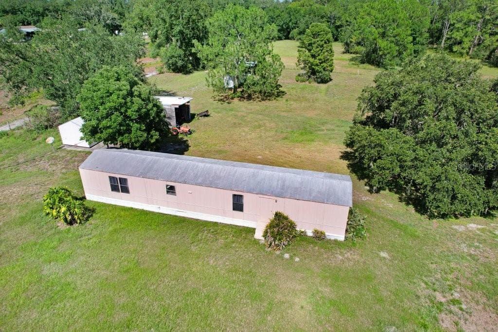 3320 TINA MARIE DRIVE WESLEY CHAPEL, FL 33543
