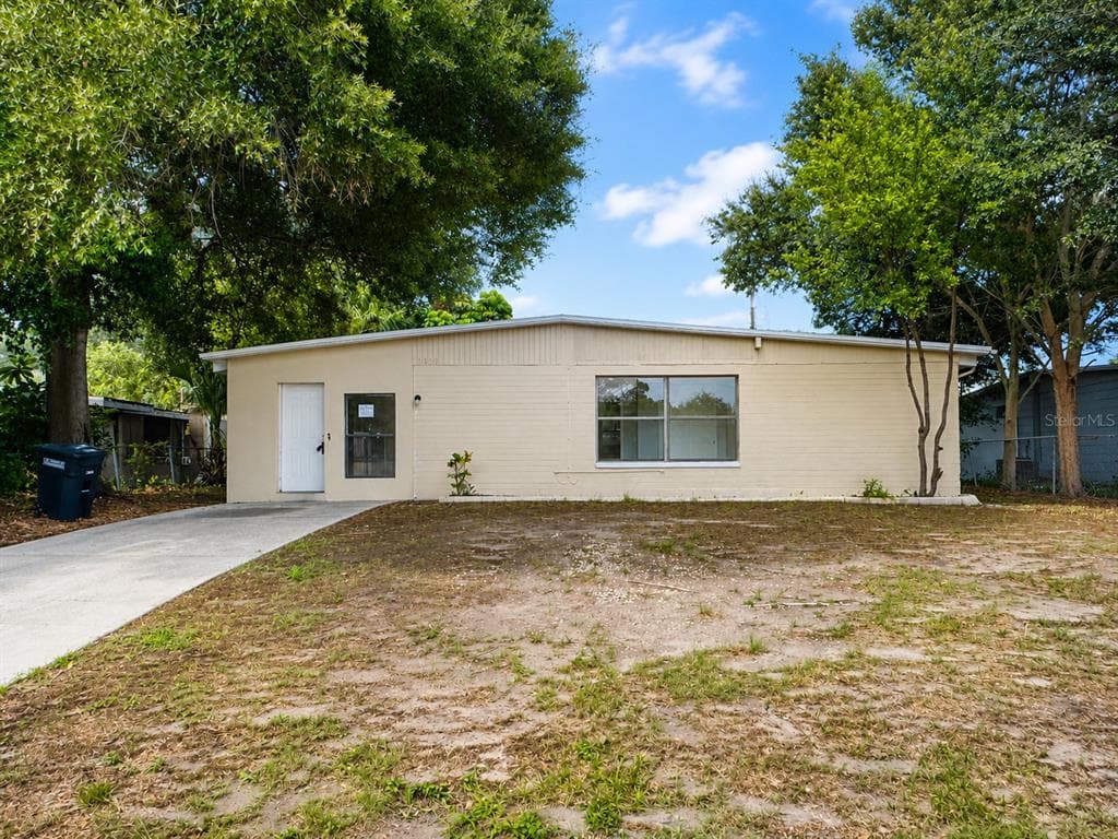 1519 LYNN AVENUE CLEARWATER, FL 33755