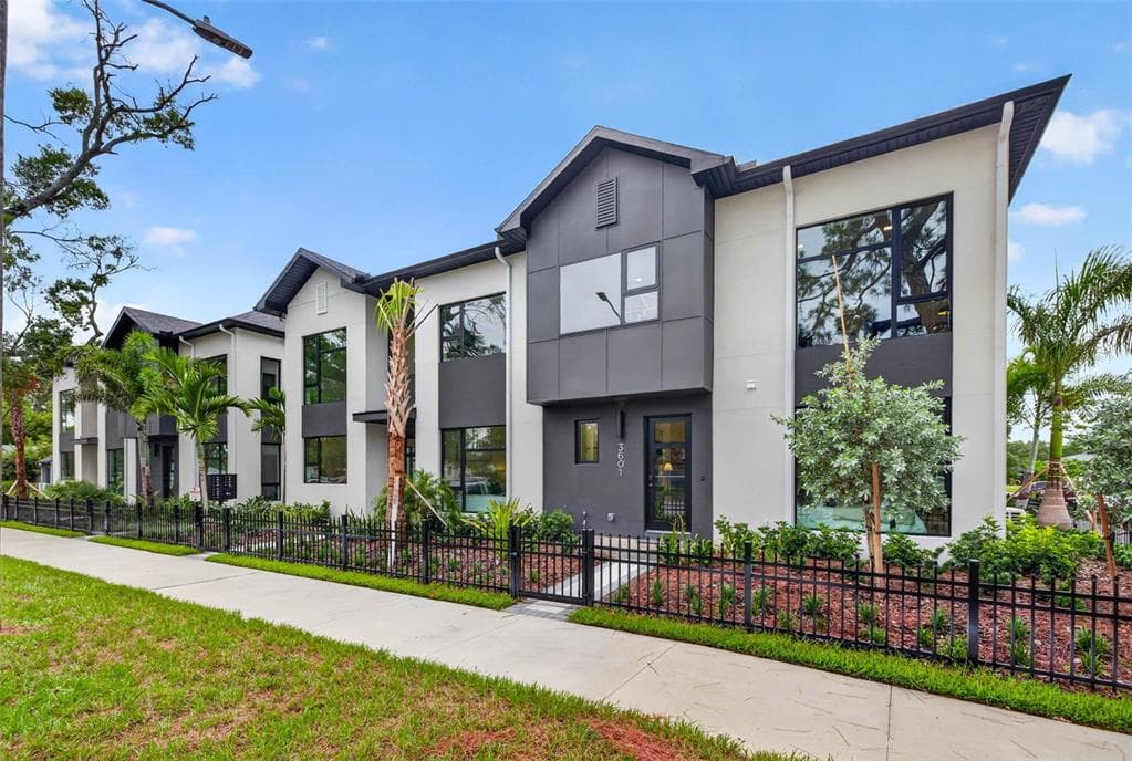 3603 1ST AVENUE N ST PETERSBURG, FL 33713