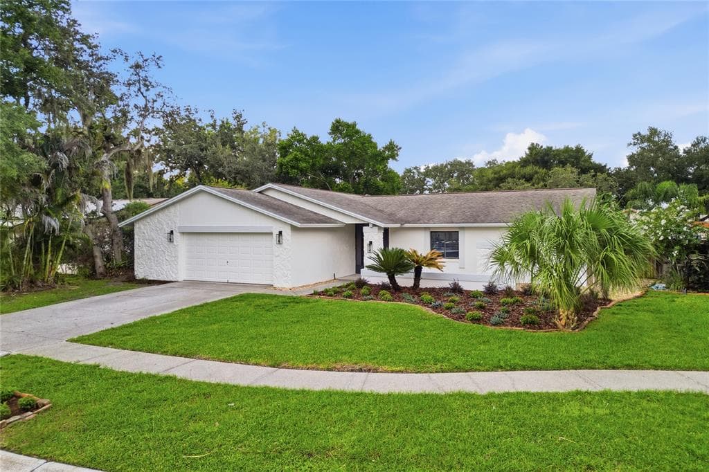 724 ISLETON DRIVE
