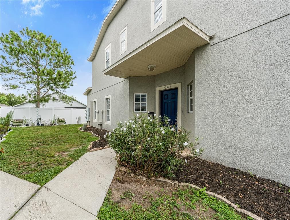 12948 KINGS CROSSING DRIVE GIBSONTON, FL 33534