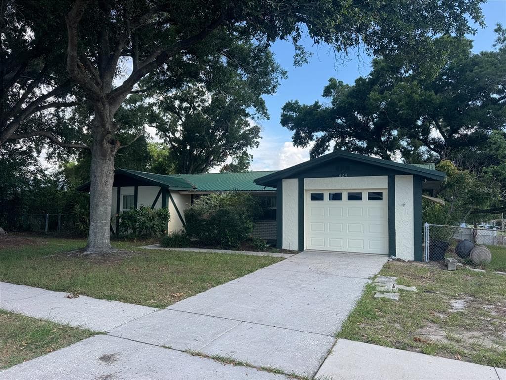 624 WOOD ROAD SEFFNER, FL 33584