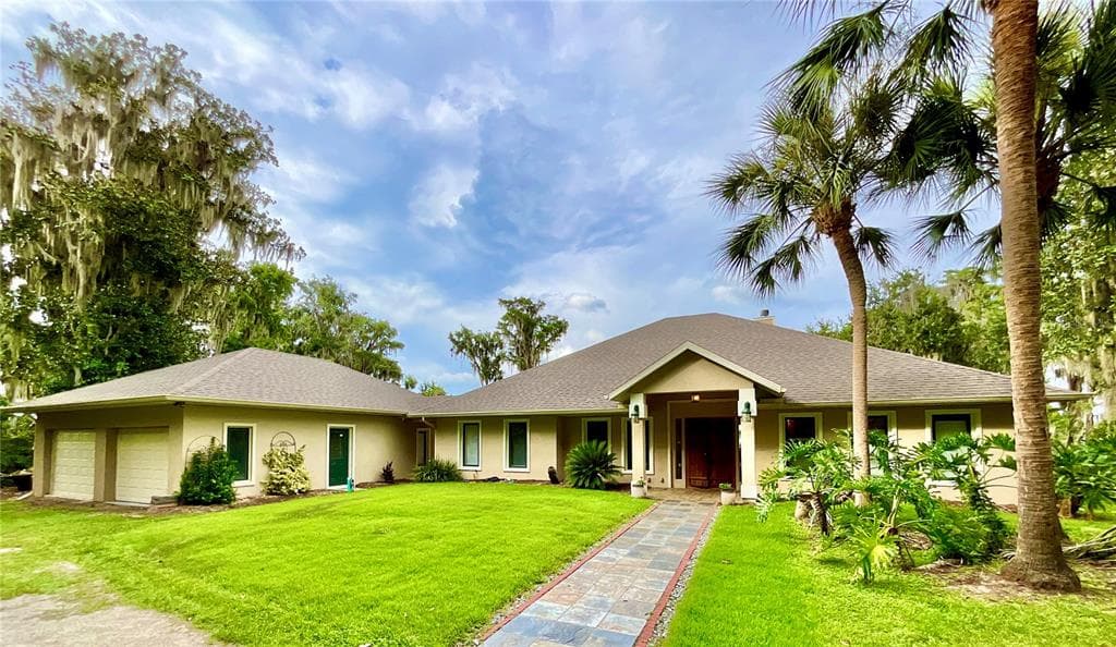 20924 NE 132ND AVENUE WALDO, FL 32694