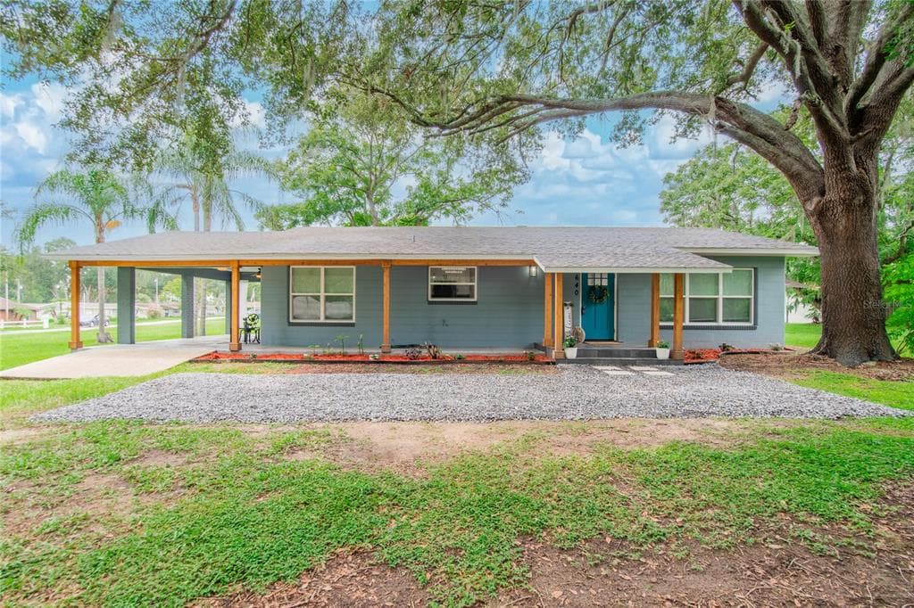 640 ORANGE VALLEY CIRCLE LAKELAND, FL 33813