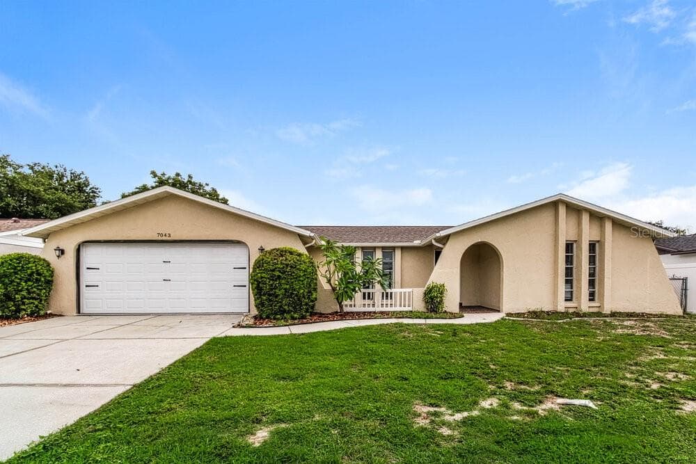 7043 FIRESIDE DRIVE PORT RICHEY, FL 34668
