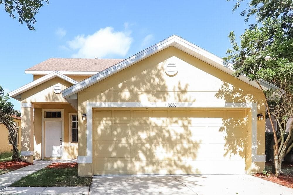 10330 AVELAR RIDGE DRIVE RIVERVIEW, FL 33578