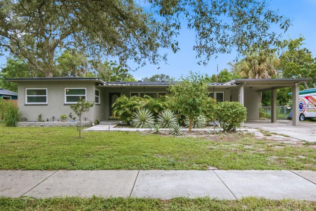 1626 S BETTY LANE CLEARWATER, FL 33756