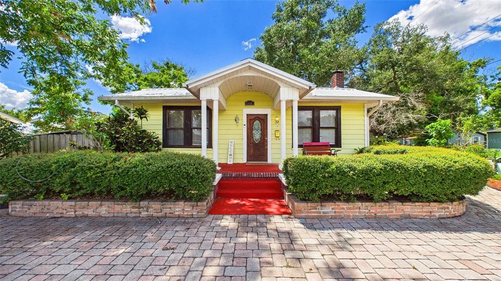 6408 N HIGHLAND AVENUE TAMPA, FL 33604
