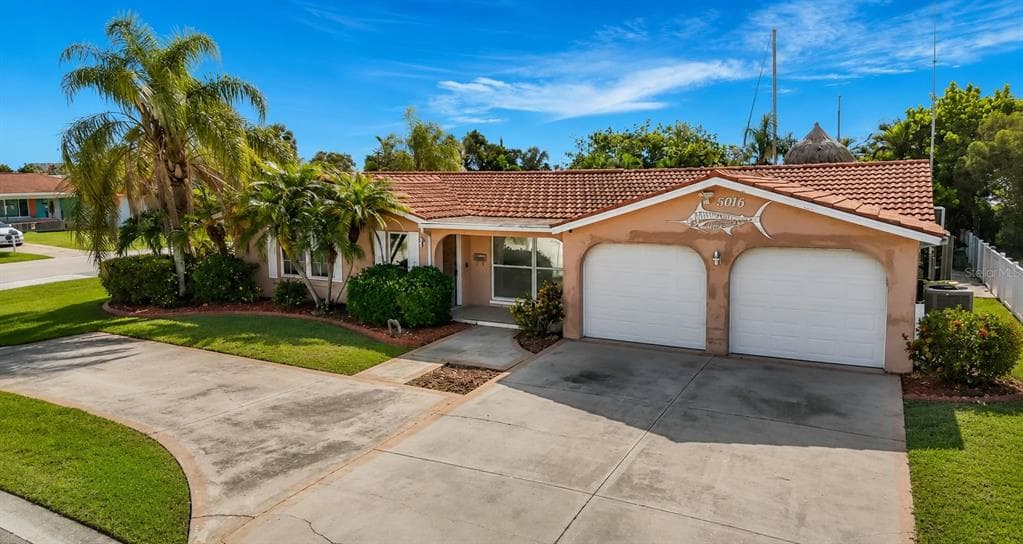 5016 MARLIN DRIVE