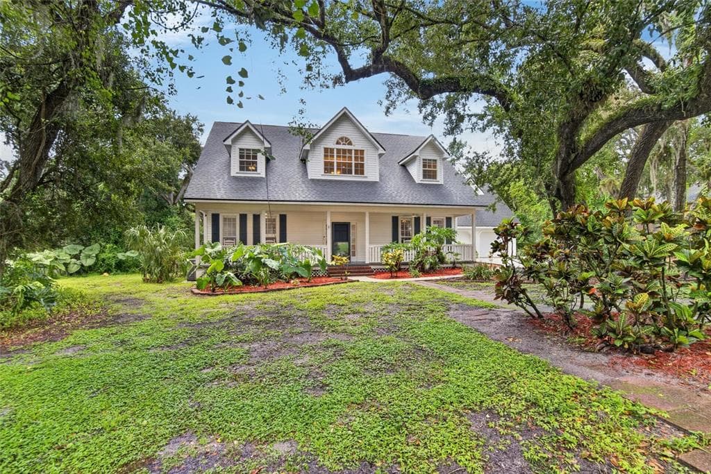 1701 COTTAGE OAKS COURT