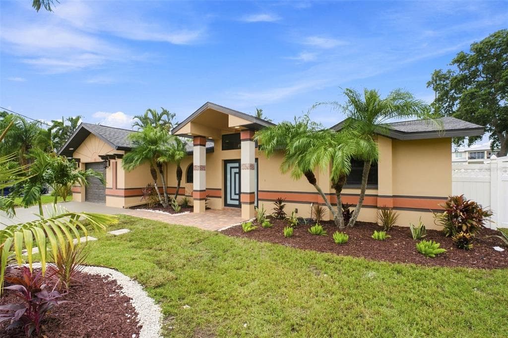 15918 REDINGTON DRIVE REDINGTON BEACH, FL 33708