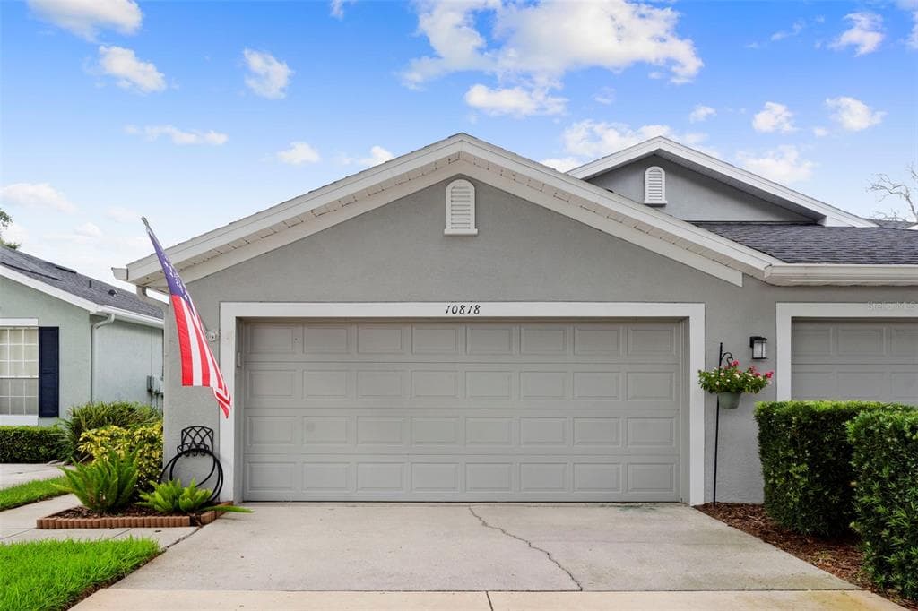 10818 ASHFORD OAKS DRIVE