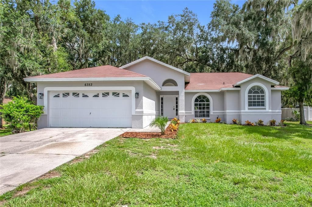 6353 FORESTWOOD DRIVE E LAKELAND, FL 33809
