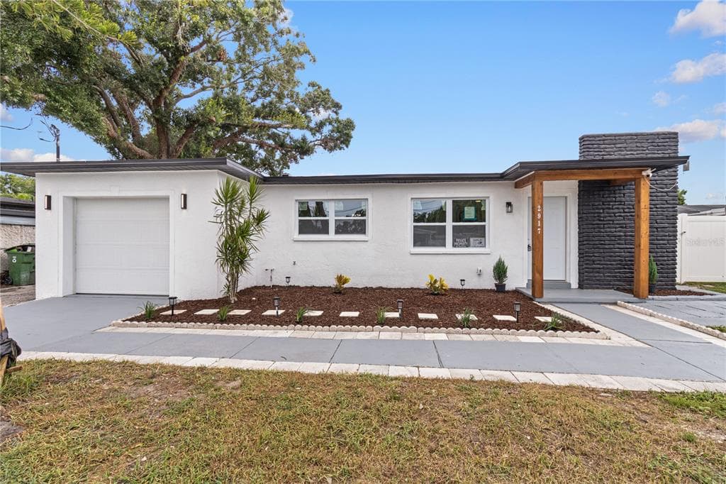 2917 W CLIFTON STREET TAMPA, FL 33614