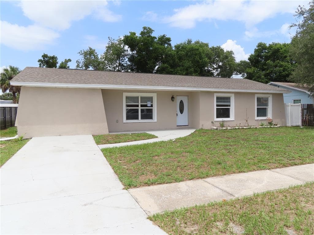 1215 WINDSOR CIRCLE BRANDON, FL 33510