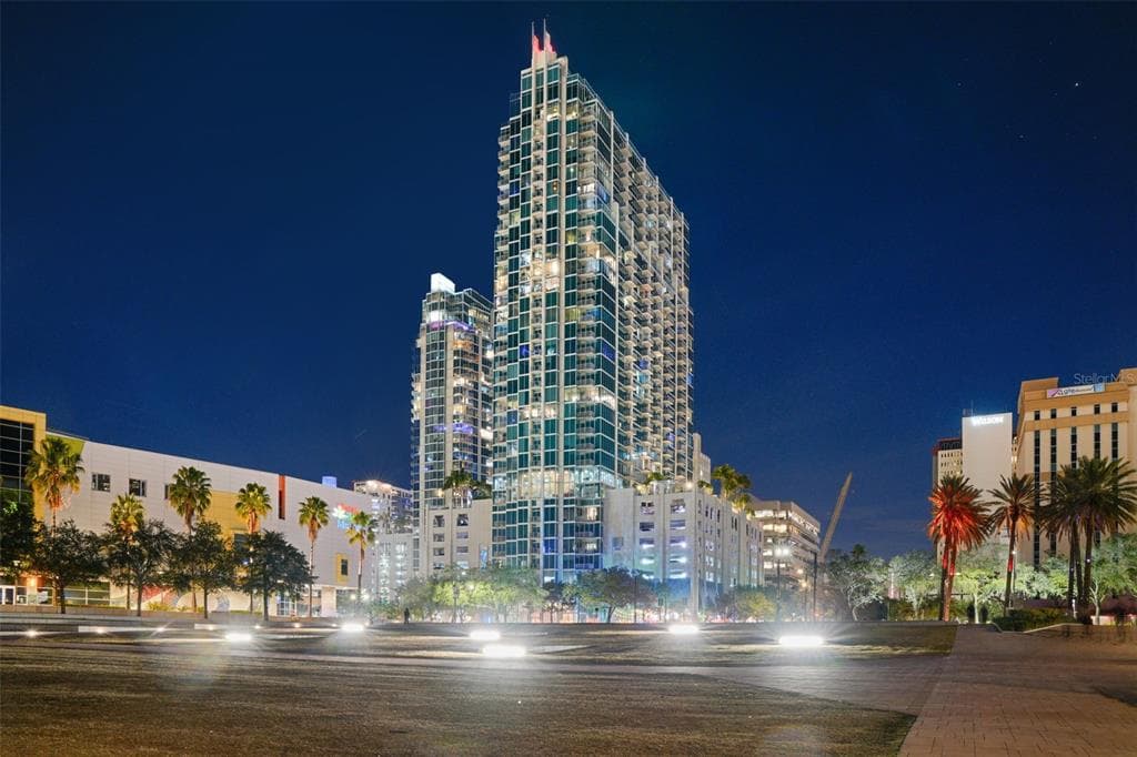 777 N ASHLEY DRIVE UNIT 1213 TAMPA, FL 33602