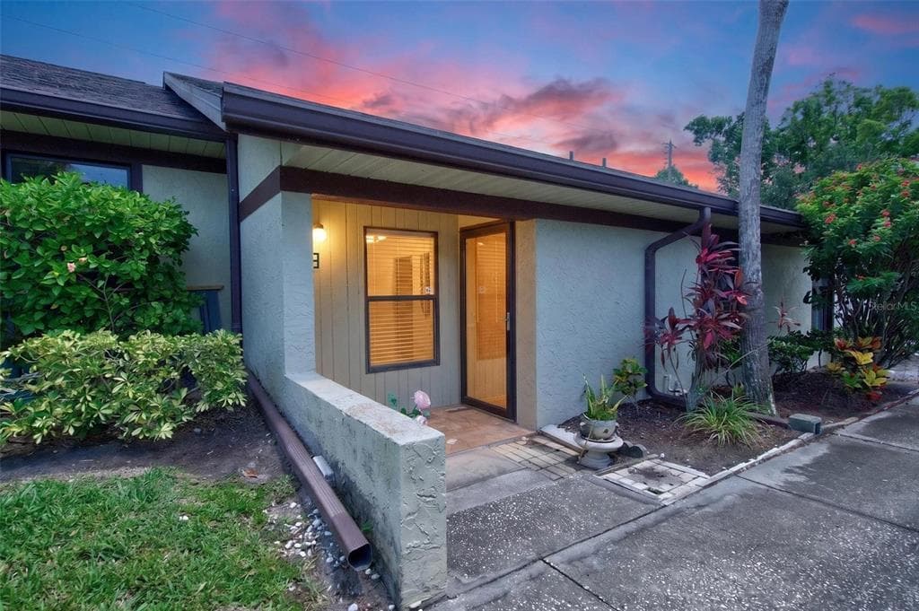 1311 POWDERPUFF DRIVE UNIT 1009