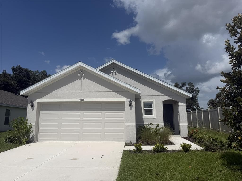 10650 HIDDEN BANKS GLEN