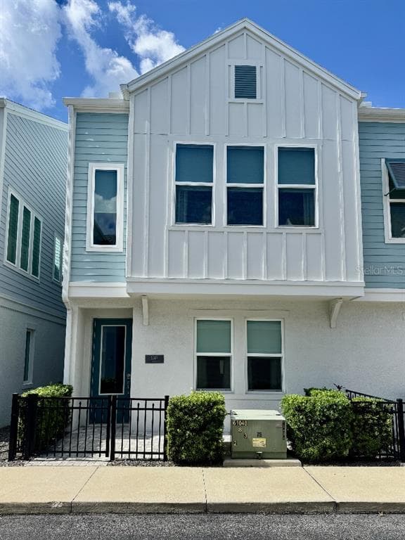 2317 LINDSTROM STREET SARASOTA, FL 34237