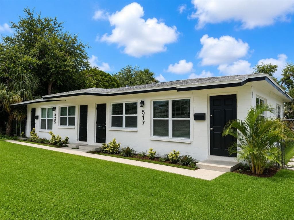 517 73RD AVENUE N ST PETERSBURG, FL 33702