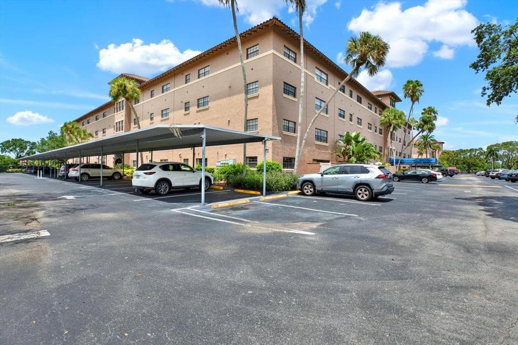6100 GULFPORT BOULEVARD S UNIT 111