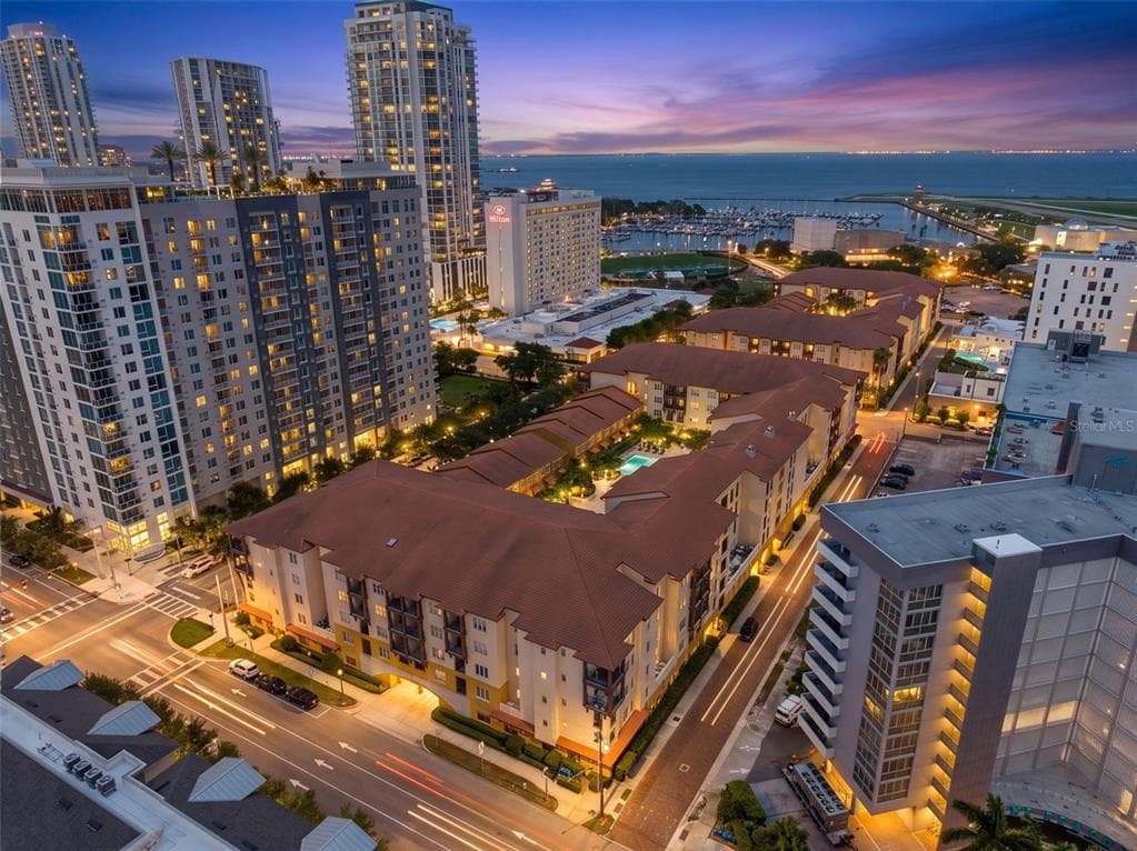 200 4TH AVENUE S UNIT 110 ST PETERSBURG, FL 33701