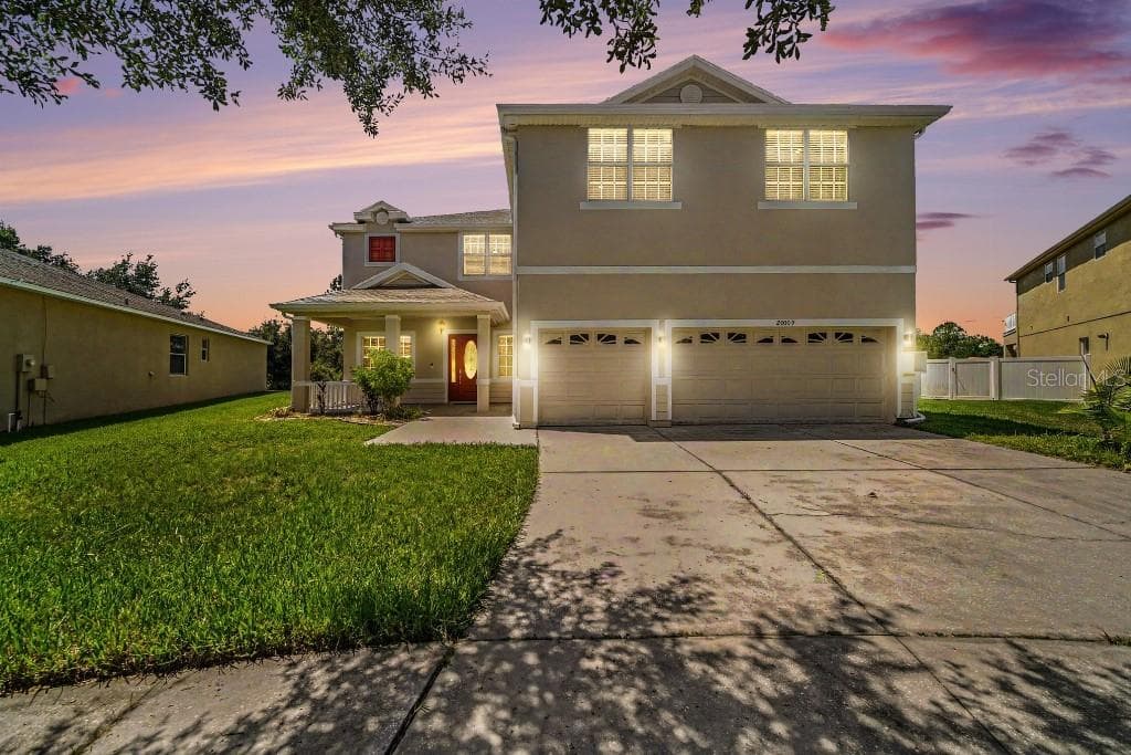 20009 OAKFLOWER AVENUE TAMPA, FL 33647