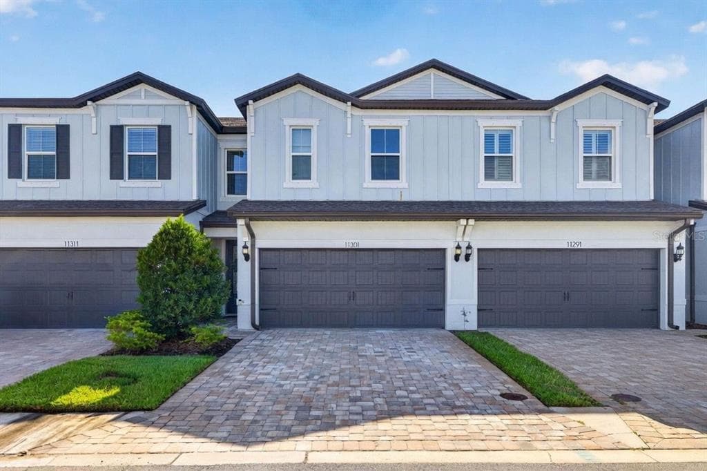 11301 BEACH WALK WAY NE ST PETERSBURG, FL 33716