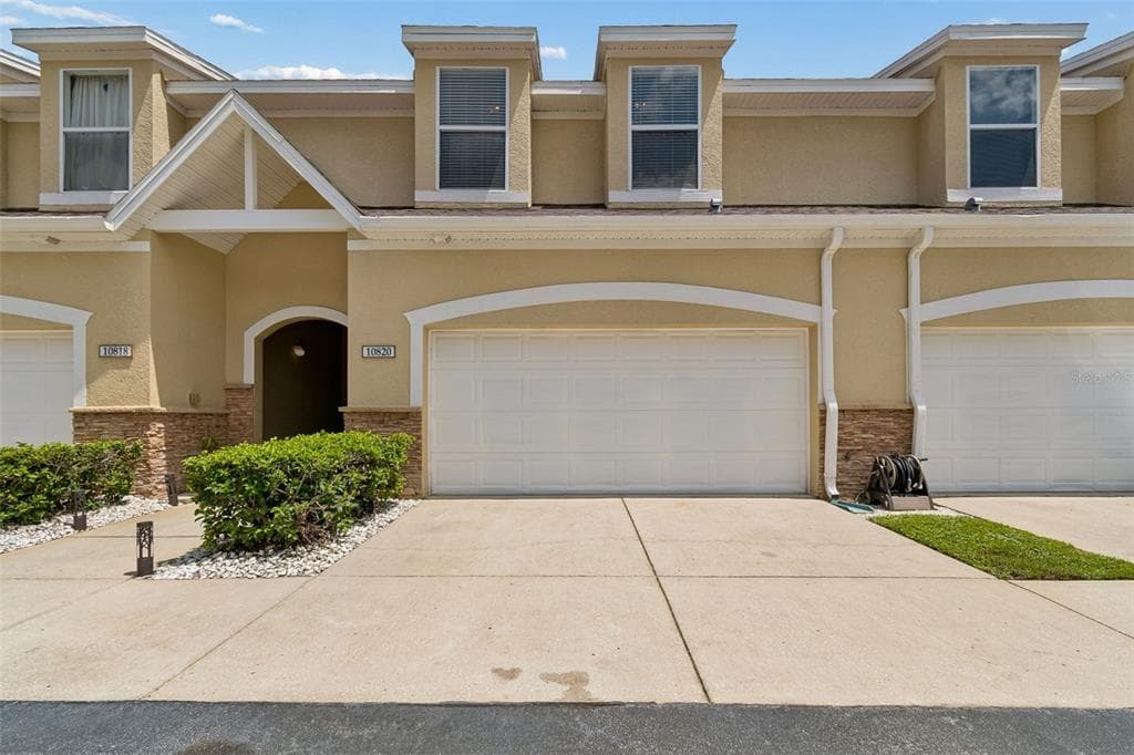 10820 CELTIC WOODS AVENUE TAMPA, FL 33647