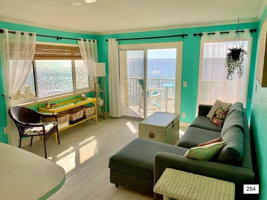 2506 N ROCKY POINT DRIVE UNIT 254 TAMPA, FL 33607