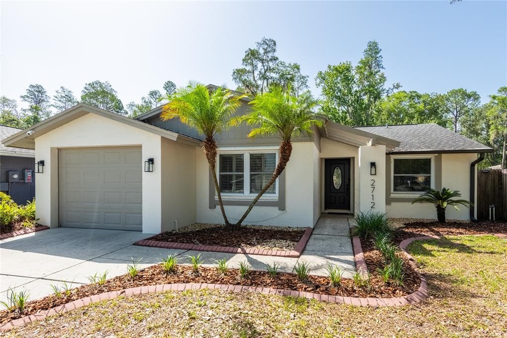 2712 CEDARIDGE DRIVE TAMPA, FL 33618