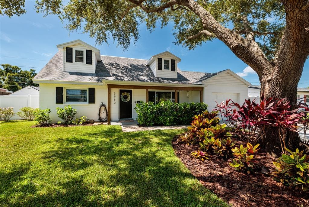 5950 35TH AVENUE N ST PETERSBURG, FL 33710