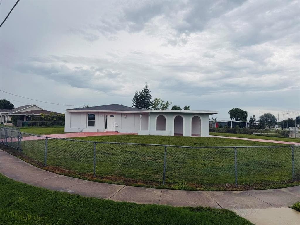 2288 HARBOR BOULEVARD PORT CHARLOTTE, FL 33952
