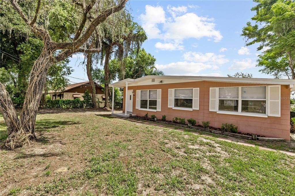 5225 PEACH AVENUE